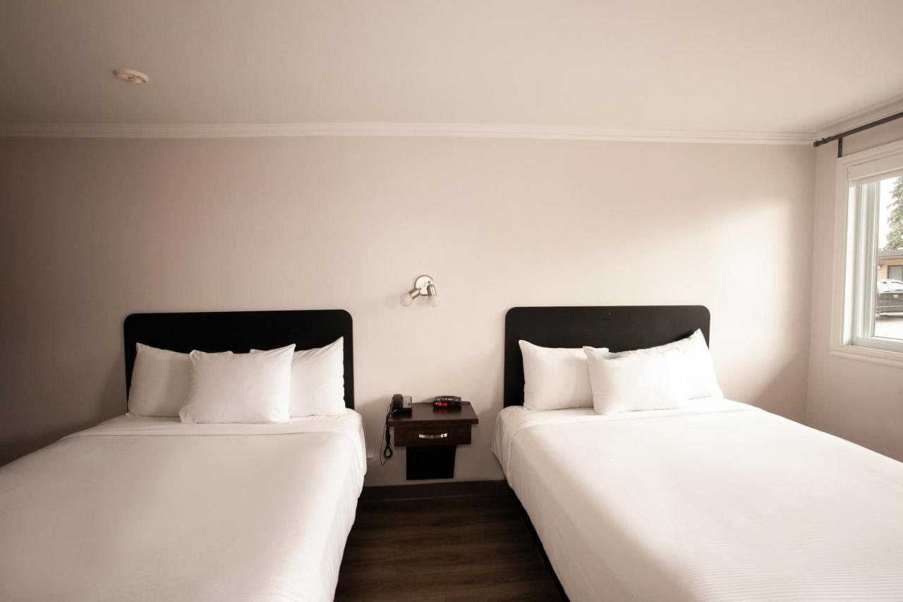 Motel Newstar 라발 외부 사진