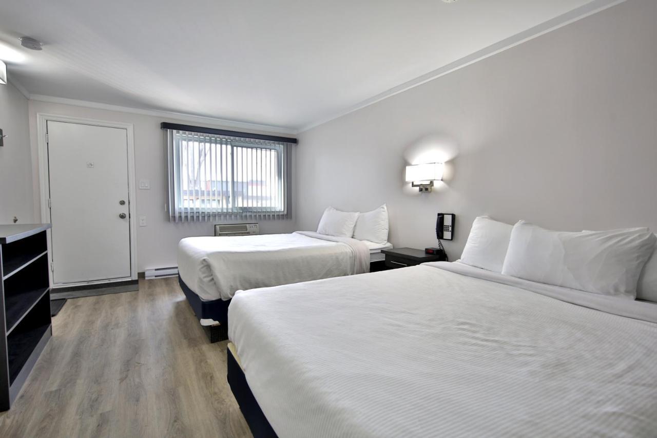Motel Newstar 라발 외부 사진